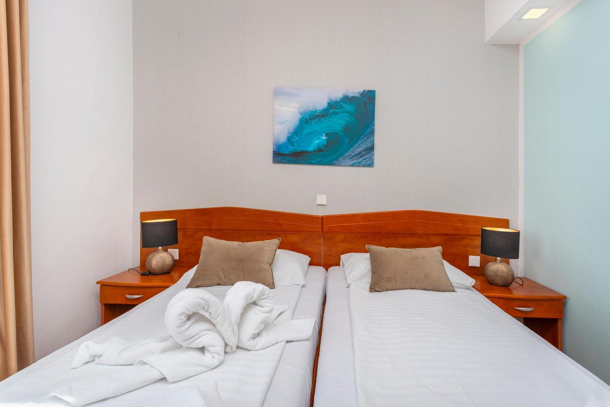 Hotel Adria Malinska Luaran gambar