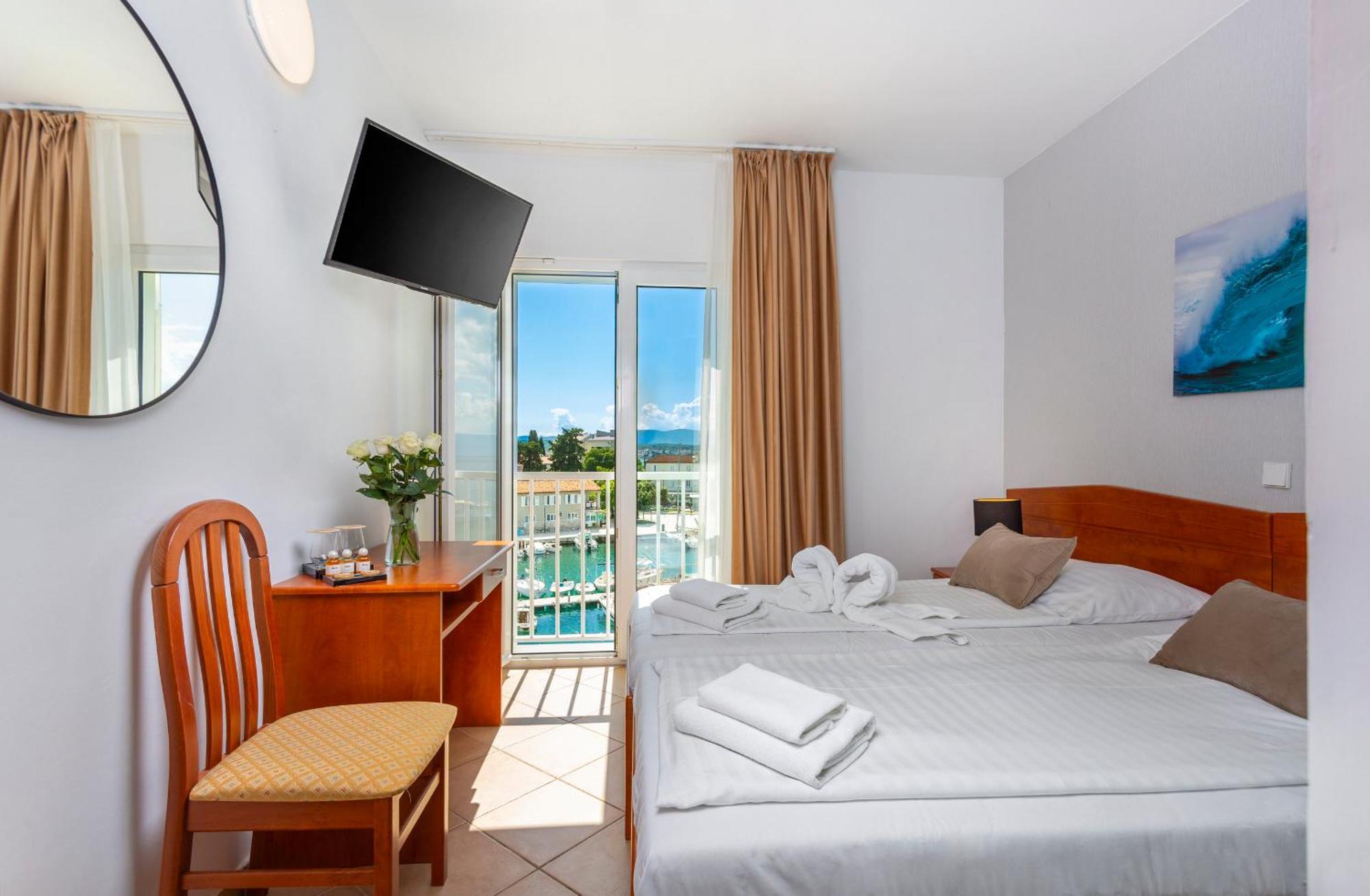 Hotel Adria Malinska Luaran gambar